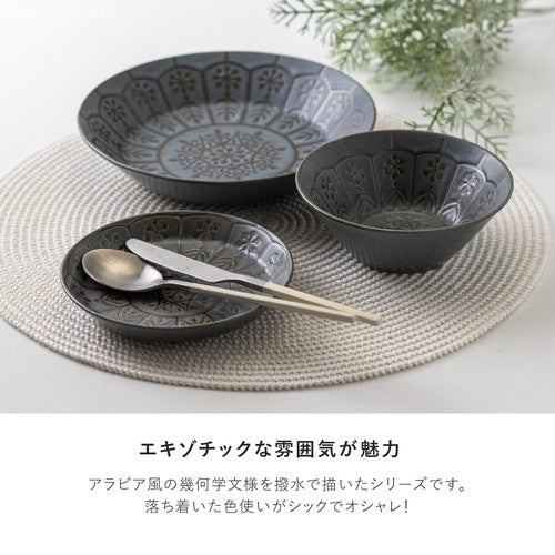 【預訂】日本製 藤蔓花小碟
