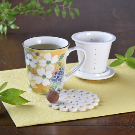 【預訂】日本製 花卉有蓋馬克杯/連茶隔