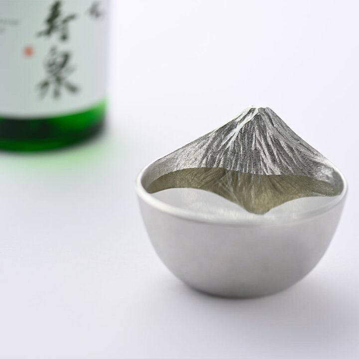 【預訂】日本製 銀雅堂 富士山倒影圓酒杯