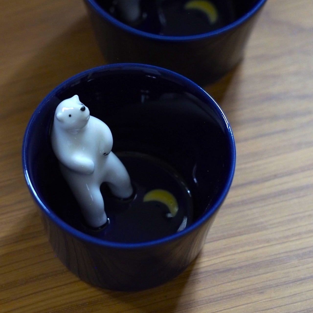 【預訂】日本樂土 月影白熊青瓷清酒杯