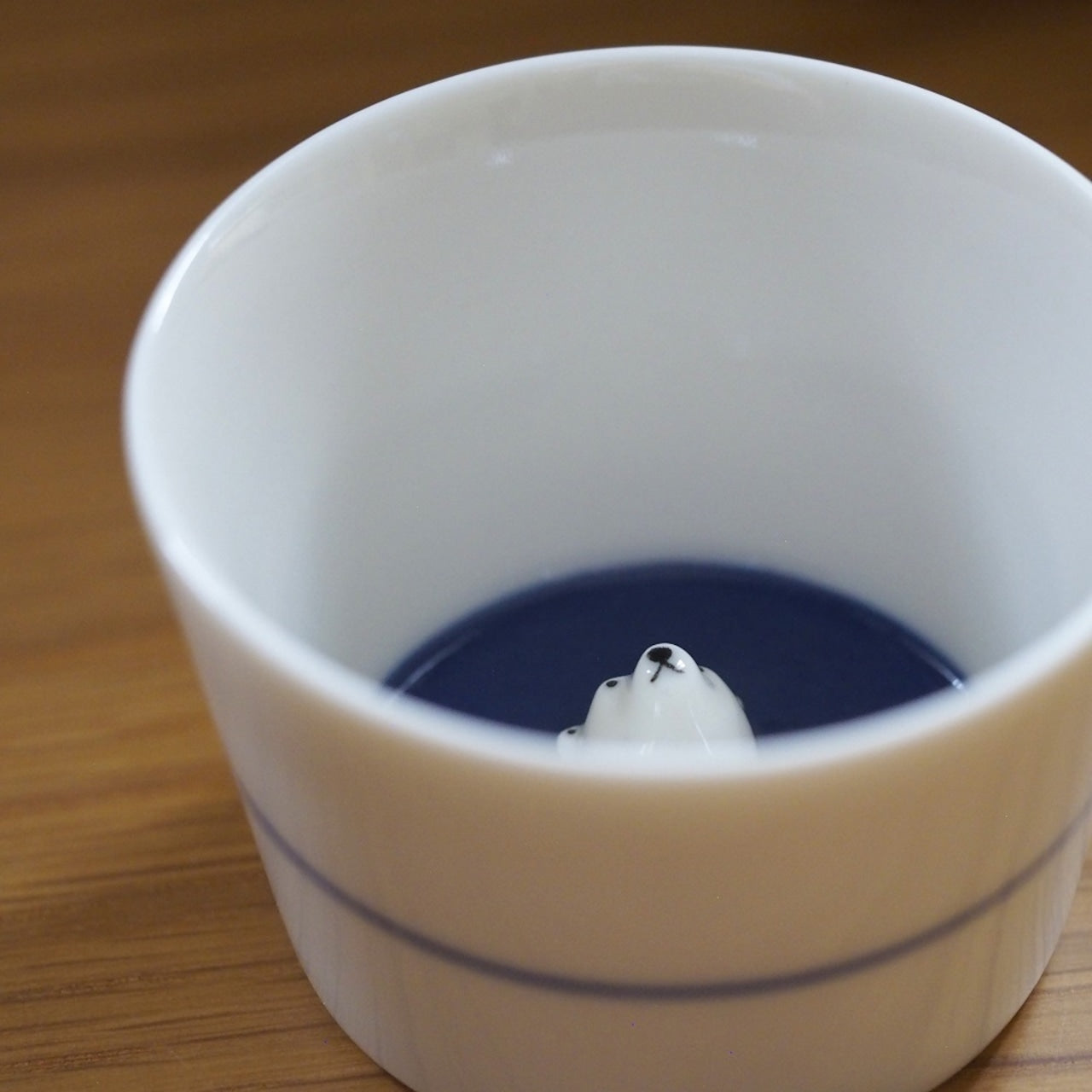 【預訂】日本樂土 夜月白熊🐻‍❄️白瓷清酒杯