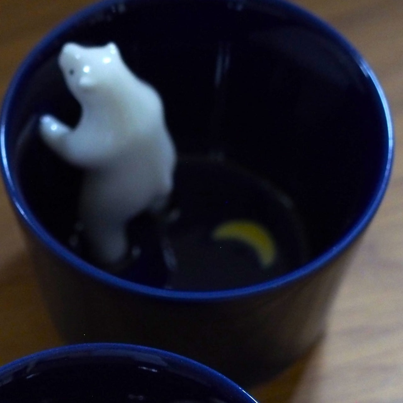 【預訂】日本樂土 月影白熊青瓷清酒杯
