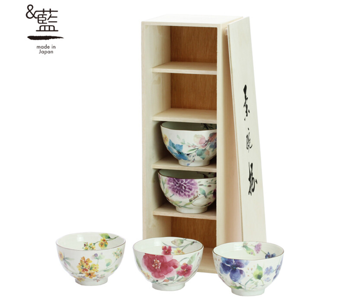 【預訂】日本製 Ceramic Ai水彩花飯碗套裝