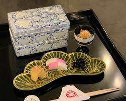 【預訂】日本製 幸樂窯松葉形前菜皿