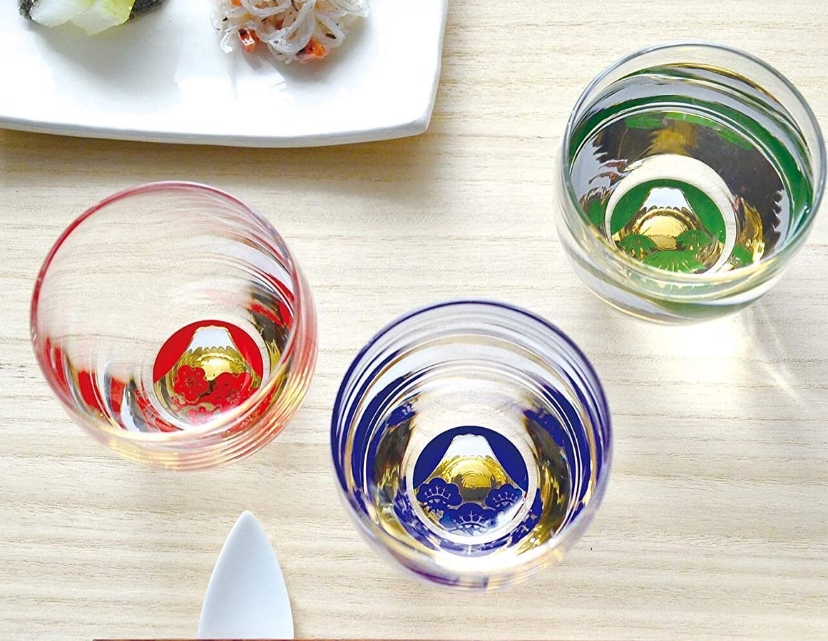 【預訂】日本製 富士松竹梅三見招福清酒杯